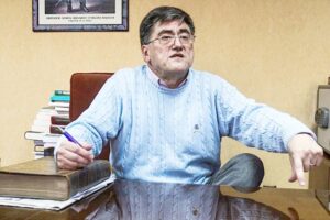 “Si el sostenedor hubiese querido despedir a  los profesores movilizados, ya lo habría hecho”