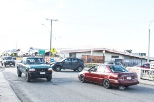Rotura de matriz mantiene con agua turbia a vecinos de sector norte de Punta Arenas