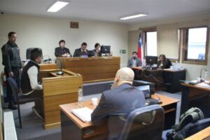 Tres años de cárcel efectiva recibió acusado de robar dinero y golpear a un amigo