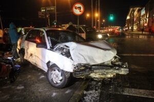 Menor que robó auto provocó accidente de tránsito