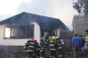 Un hombre falleció esta tarde en Puerto Natales al incendiarse su vivienda
