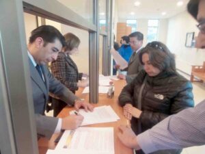 Piden que la justicia civil investigue caso de periodista detenida