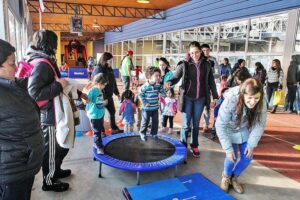 Párvulos participaron en actividad de sicomotricidad deportiva