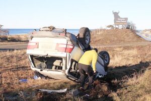 Un lesionado en dos volcamientos  ocurridos producto de la escarcha