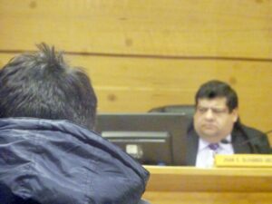 Padrastro formalizado por abusar sexualmente de niña de 8 años