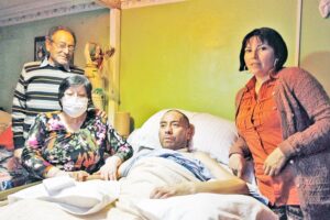 Padres de deportista que se encuentra en estado grave abrigan una mínima esperanza