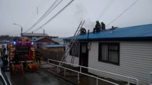 Incendio afectó vivienda de la población Jorge Cvitanic