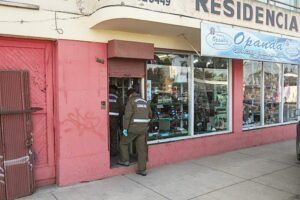 Millonario robo desde céntrico local comercial