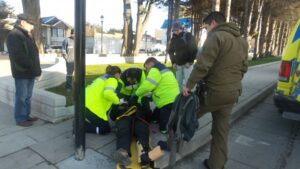 Mujer lesionada como resultado de un atropello en el centro de Punta Arenas
