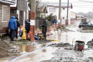 Nieve, deshielos y lluvias  provocaron suspensión de  vuelos y más de 13 emergencias