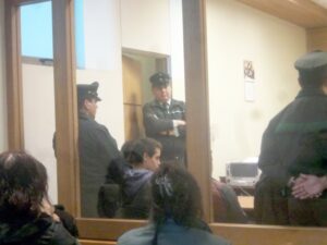 Defensa de imputados por robo en gimnasio alegó que celebraban el triunfo de Chile