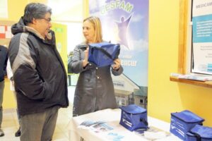 Servicio de Salud de Magallanes entrega 1.600 kit de transporte de insulina
