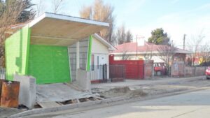 Programa “Quiero mi Barrio” levantó  nuevos refugios peatonales en Playa Norte