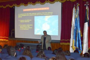 INACH inicia proceso de postulación para la Feria Antártica Escolar 2015