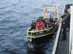 Capitanía de Puerto de Punta Arenas fiscalizó seis embarcaciones en altamar