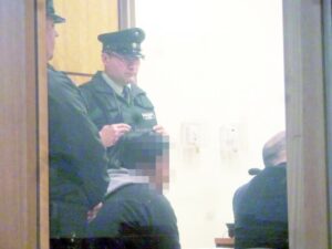 Padre se mantendrá en prisión por presunta violación a su hija de 9 años