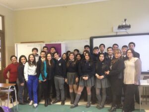 INJUV Magallanes y Sernam realizaron taller “Maternidad y trabajo” en Liceo Luis Alberto Barrera
