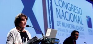 Al menos 8 años tardará desmunicipalizar la educación según el Mineduc