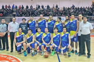 Punta Arenas se impone en debut de cuadrangular y se gana al público local