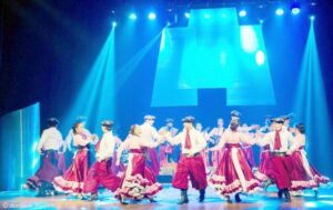Ballet Folklórico Municipal de Punta Arenas rumbo a Colombia