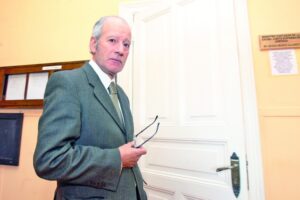 “Nadie informó que no estaban  firmando desde hace casi un mes”