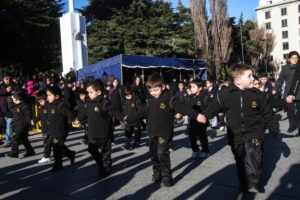Más de 4 mil alumnos salesianos desfilaron en honor a Don Bosco