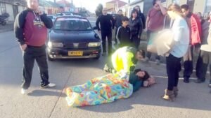 Joven lesionada tras ser atropellada por colectivo