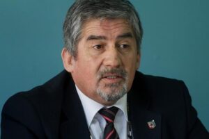 “La oficina de Gajardo en Santiago huele a azufre”