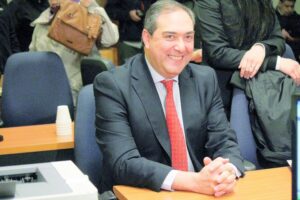 Tribunal actúa de oficio y aplaza para el 6 de octubre juicio contra desaforado senador Bianchi