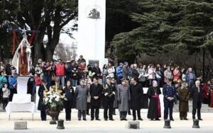 Masiva convocatoria registró desfile dominical por la Virgen del Carmen