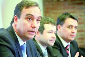 Gobierno afina posturas con SRI por tema Zona Franca