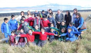 Escolares de Natales viajarán por primera vez en avión