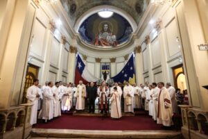 Obispo Bastres en Te Deum: “Hemos sido interpelados en una crisis de credibilidad y confianza