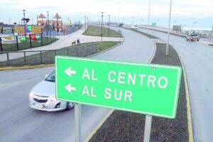 Joven intentó suicidarse lanzándose al Estrecho