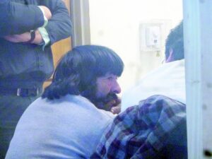 Leñador intentó quemar casa que arrendaba con bidón de bencina