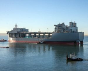 Buque de la armada estadounidense fondeó en bahía de Punta Arenas