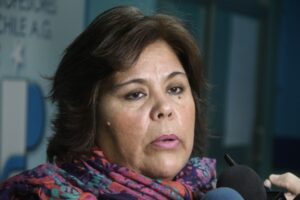 Intervienen y cesan de funciones a directorio regional del Colegio de Profesores