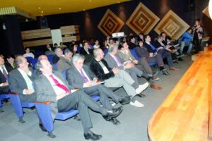 Comprometen mantención de tarifa de agua potable hasta 2021