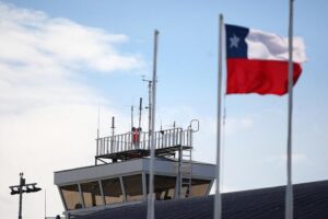Funcionarios de la DGAC ratifican paro pese a acercamiento del Gobierno