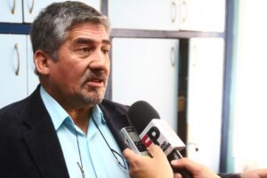 Docentes comunistas criticaron duramente labor del ex presidente de los profesores Julián Mancilla