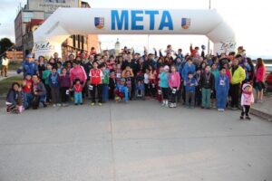 Cerca de 300 deportistas fueron parte de la IV versión de la corrida de los vientos en Natales