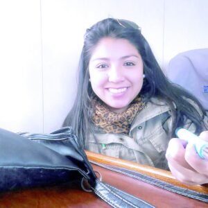 Querella contra ministra  por muerte de joven madre