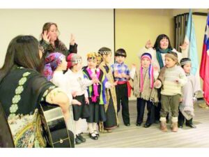 Alumnos de kínder realizaron una interpretación musical