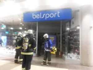 Principio de incendio en el mall obligó a la evacuación del recinto