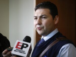 Solicitan tres años de cárcel para menores por asaltar a una mujer