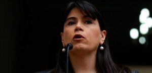 Ministra Blanco tras reunión con Nelly Díaz: “Estamos esperanzados en llegar a un acuerdo”