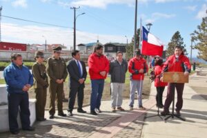 Municipalidad de Punta Arenas inauguró plaza de la juventud en céntrico bandejón