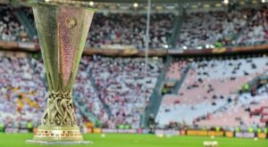 Chilenos tuvieron jornada dispar en la segunda fecha de la Europa League