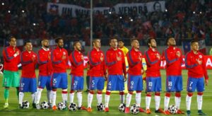 La Roja quiere hacer valer su condición de campeón de América ante el duro Perú en Lima