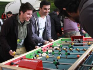 En Inacap se juega Campeonato de Taca Taca Limón Soda Universia 2015